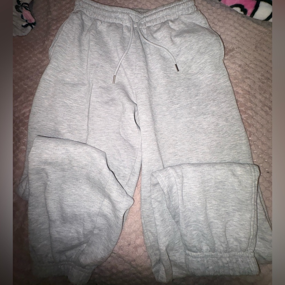 Women’s H&M Gray Sweatpants
